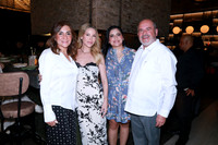 Alma Rocio Alfaro de Juárez, Andy Benavides, Chantal Juárez y Acacio Juarez