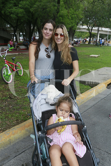 Ana Isabel García, Eugenia Ochoa y Mónica Cassan