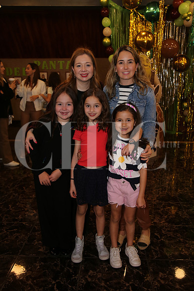 Bety Mancillas, Ale Garza, Bety Mendez, Ale Gutiérrez y Clarisa Treviño
