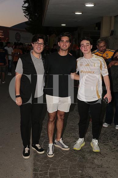 Oscar Bastidas, Emilio Ochoa y Santiago Naya 2