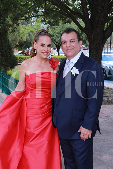 (papás del novio) Adriana Cano y Otoniel García