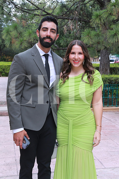 José Flores y Mónica Osorno