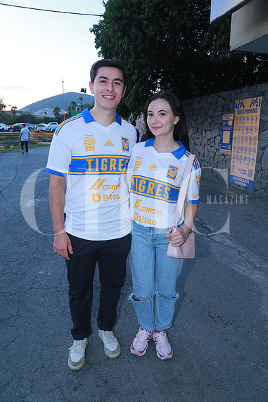 Paul Gutíerrez y Mariana Loya (3)