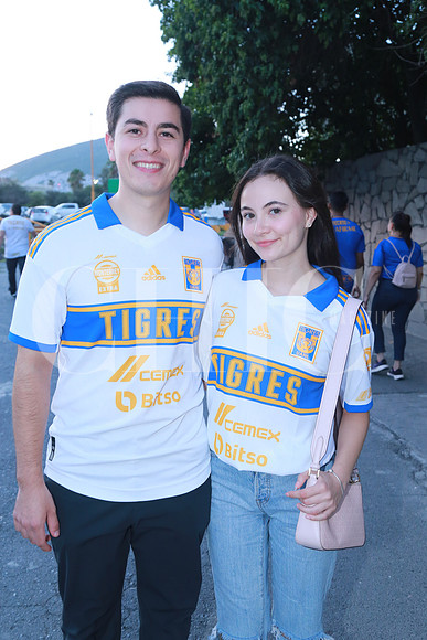Paul Gutíerrez y Mariana Loya