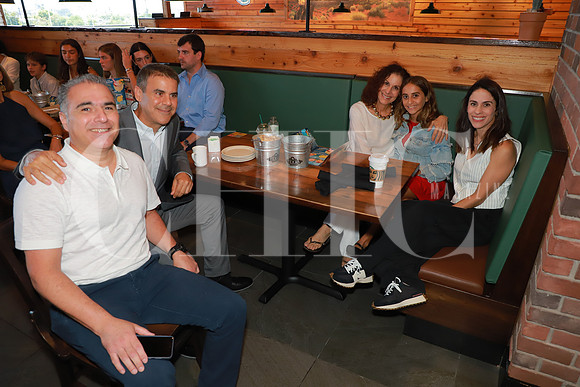 Fernando Villalbazo, Alejandro Jorge, Leonor Jorge, Emilia Jorge y Paulina Jorge 2