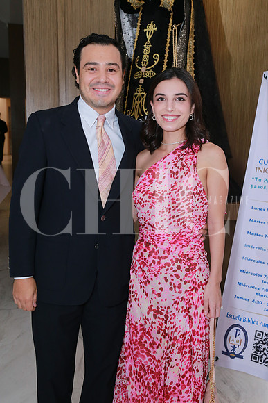 Abraham Garza y Vanessa Safi (2)