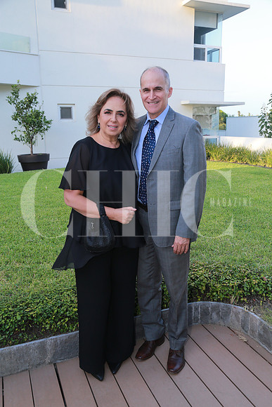 Ivonne Marcos y Mauricio Garza (2)