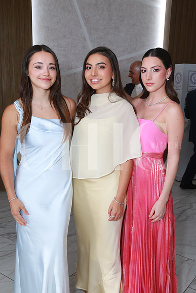 Rebeca Weichsel, Mariana Martínez y Michelle Vega