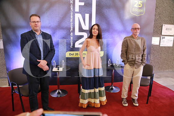 Ricardo Marcos, Cecilia Suárez y Oscar Carnicero