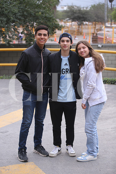 Eugenio Brunell, Leonardo García y Catalina Brunel