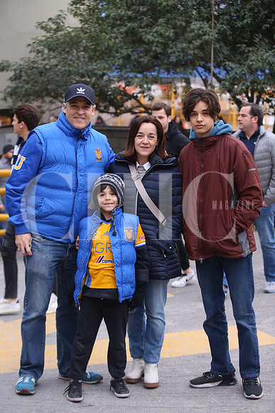 Iván Rivas, Yolanda Falcón, Iván Rivas y Gabriel Rivas
