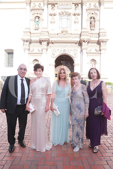 Octavio García, Gabriela Ballí, Ana María Ballí,Ana María de Ballí y MInerva Ballí (2)
