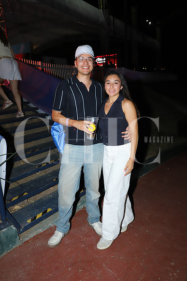 Javier Castillo y Diana Cabriales 0