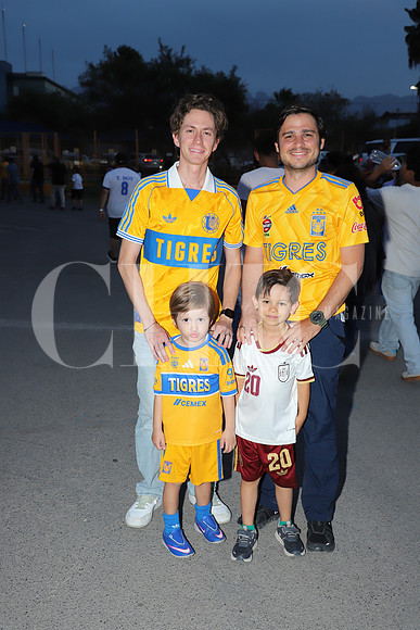 Diego Muñoz, Beto Cantú, Diego Muñoz y Roberto Cantú1