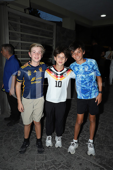 Alfredo Martínez, Gabriel García y Manolo Velázquez 0