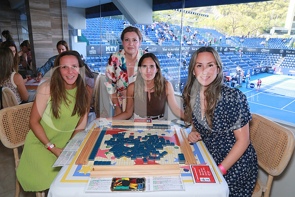 Andrea Robaina, Lucia Maldonado, Melissa Hernández y Marian Chávez