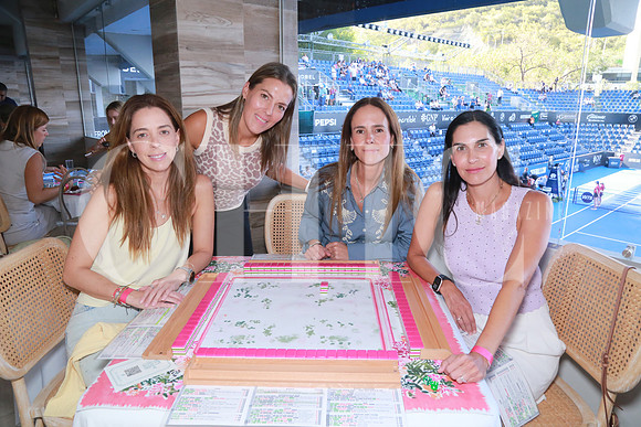 Dany Garza, Martha Celia Villarreal, Pau Cueva y Cristy González (2)