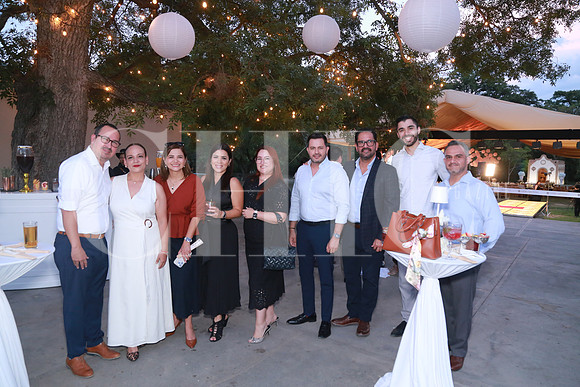 Iván Ceballos, Estefani Haza, Alexandra Martínez Lorena López, Perla García, Mauricio Magdaleno, Jorge Arizmendi, Cesar Salinas y Alfonso Molina