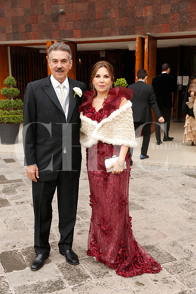 Luis Treviño y Maricela Barrera de Treviño (2)