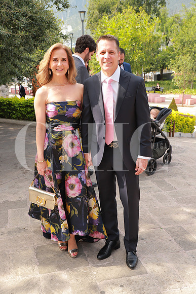 Carmen Garza T y Antonio Salinas 5