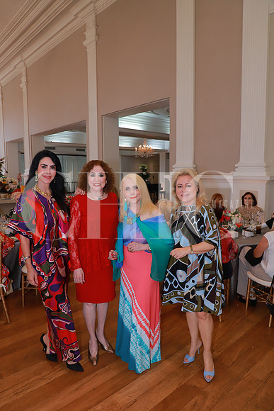 Martha Ruiz, Irene Muzquiz, Tey Gonzalez y Marina Benavides 2