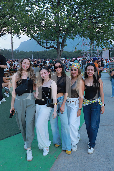 Adriana Imperial, Karla Rocha, Junelly Higareda, Liliana Gonzalez y Denisse de la Rosa