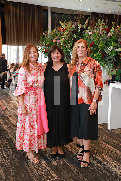 Myrna gonzalez, Ivonne Ontiveros y Gabriela Iza 3