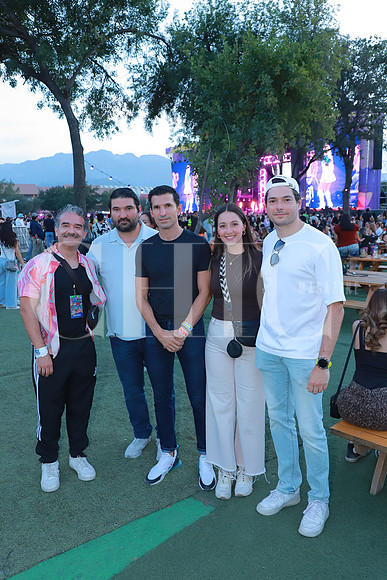 Miguel Hernandez, Oscar Flores, Jesús Flores, Ana Paula Solano y Alfonso Lozano 4