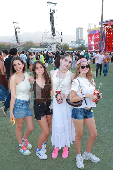 Alessandra Gonzalez Chacón, Giselle Marquez, Shante Garza y Barbara Moreno 3