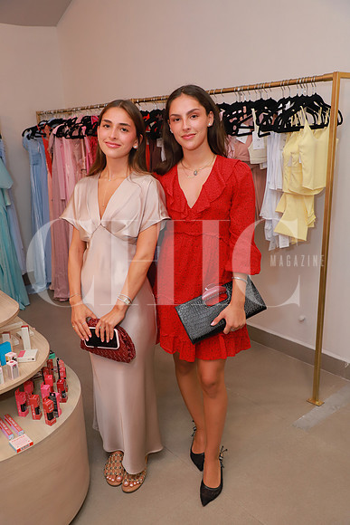 Paula Villarreal y Marian Fernandez 7