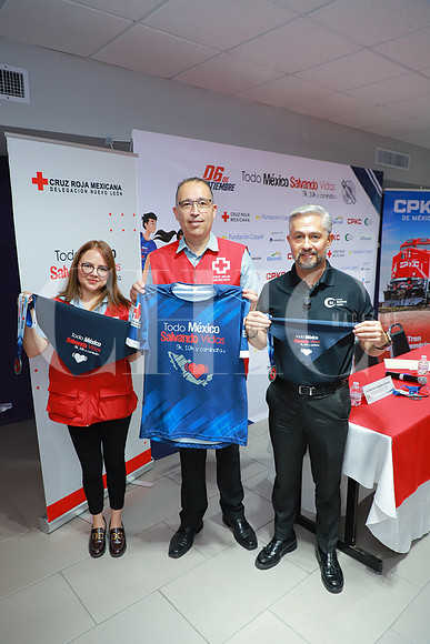 Berenice Salgado, Rogelio Ayala García y Jair Jorge Villarreal 1