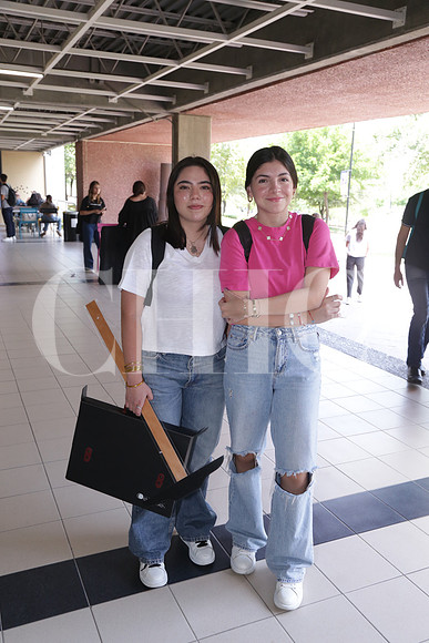 Alejandra Marin y Valeria González