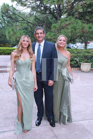 Camila Miramontes, Raúl Miramontes y Luly de Miramontes