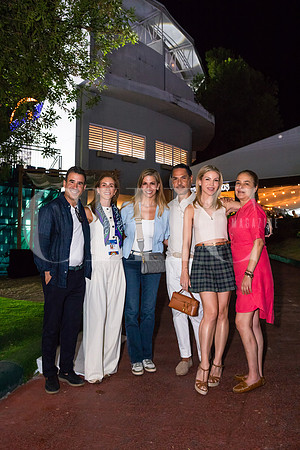 Gonzalo Estrada, María Garza, Laura Garza, Adrián Villarreal, Andy Benavides y Rosenda Martínez