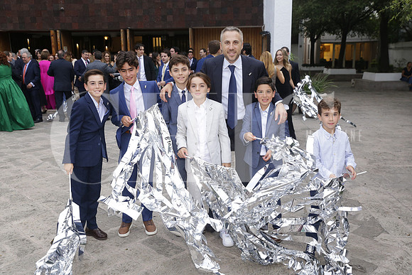 Diego Jimenez, Joaquin Garza, Domingo Farias, Santiago Farias, Domingo Farias, Andres Jimenez, Alejandro Jimenez y Gonzalo Farias 3