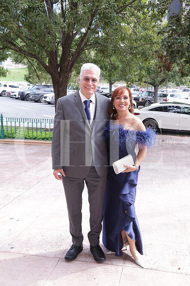 Guillermo Ramones y Adriana López de Ramones 1