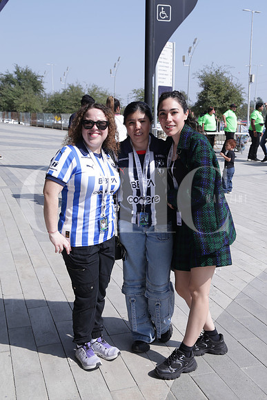 Ana Lozano, Alicia Garza y Malule Garza 0
