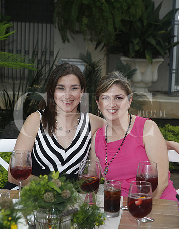 Laura González y Mayra Arreola