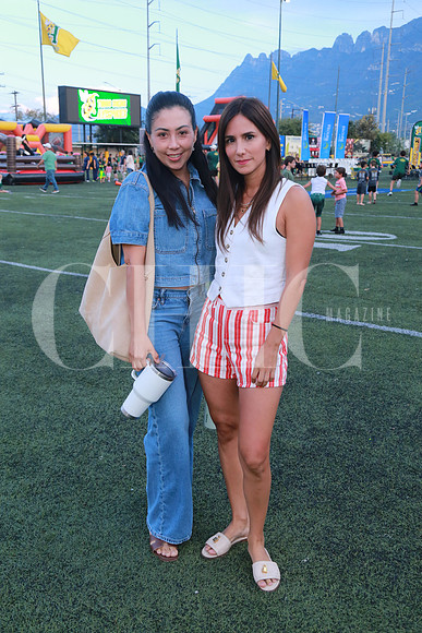 Anabel de Cueva y Angie Marroquin (2)