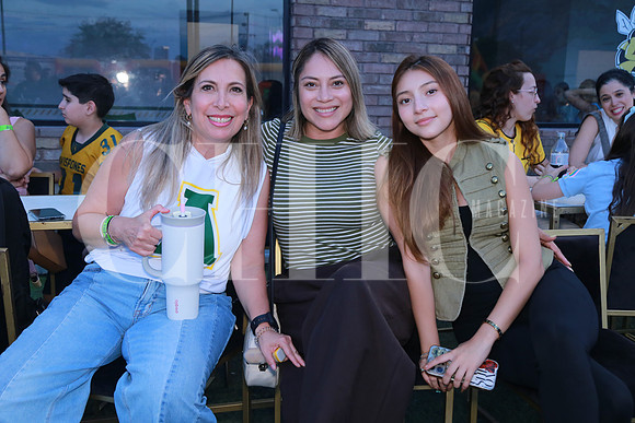 Rosy Lozano, Gloria Martínez y Amy Gómez (2)