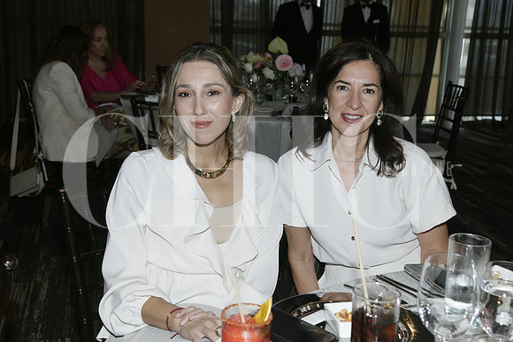 Mara Garza y Leticia Vela