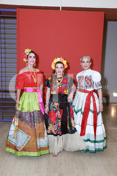 Martha de Ruiz, Marlene Dávila y Lulú González