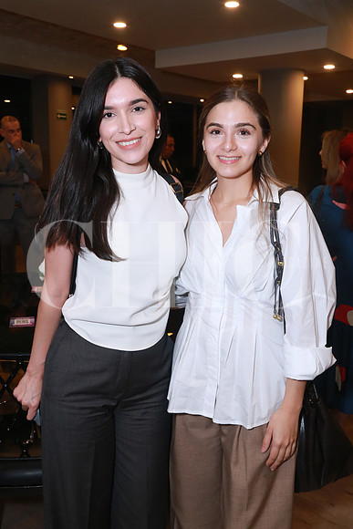 Mónica Delgado y Valeria Velasco