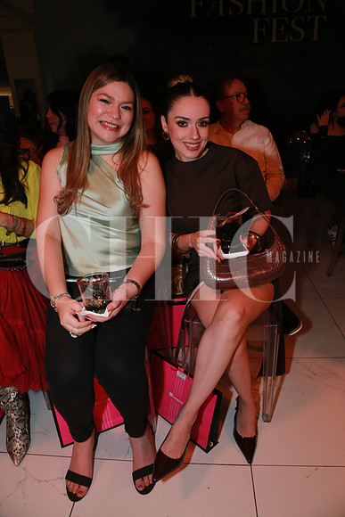 karla García y Mónica Llaca (3)