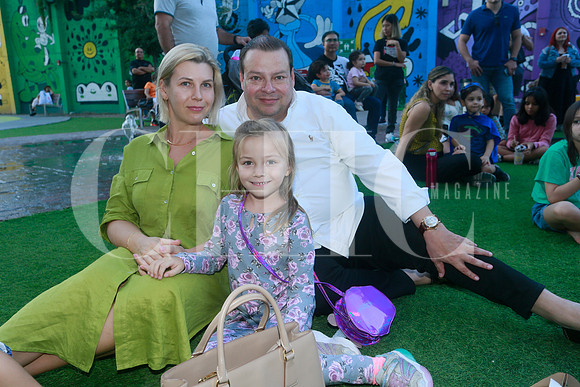 OlgaTulik,  Fernando Santillán y Charlotte Santillán
