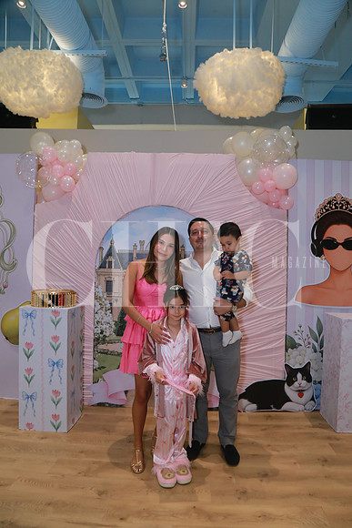 Ale Yllán, Jesús Riojas, Bárbara Riojas y Alejandro Riojas (5)