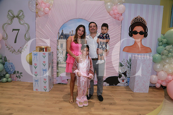 Ale Yllán, Jesús Riojas, Bárbara Riojas y Alejandro Riojas (4)