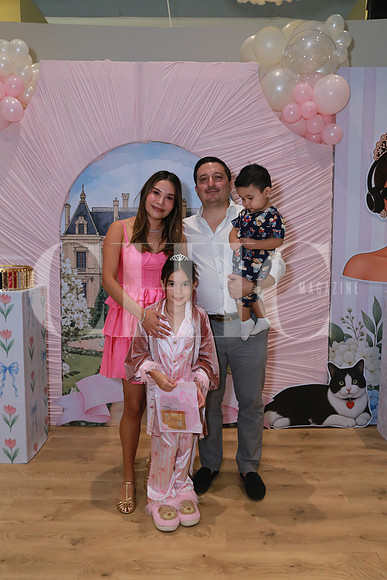 Ale Yllán, Jesús Riojas, Bárbara Riojas y Alejandro Riojas (6)