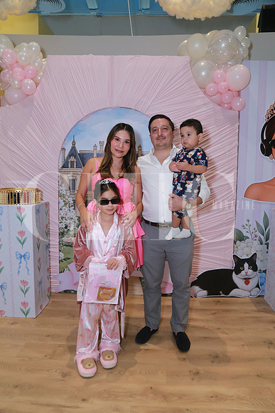 Ale Yllán, Jesús Riojas, Bárbara Riojas y Alejandro Riojas (3)