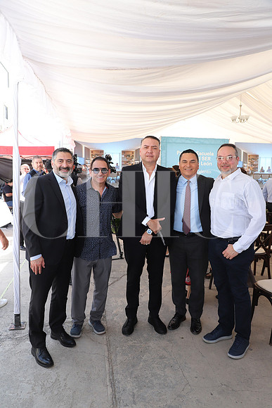 Eduardo Urdiales, Ernesto Chavana, Wily González, Josúe Becerra y Guillermo Franco 2
